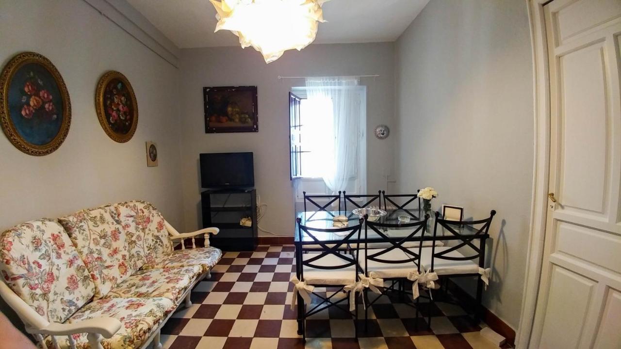 Apartamento Plaza De Dona Elvira 8 Севілья Екстер'єр фото